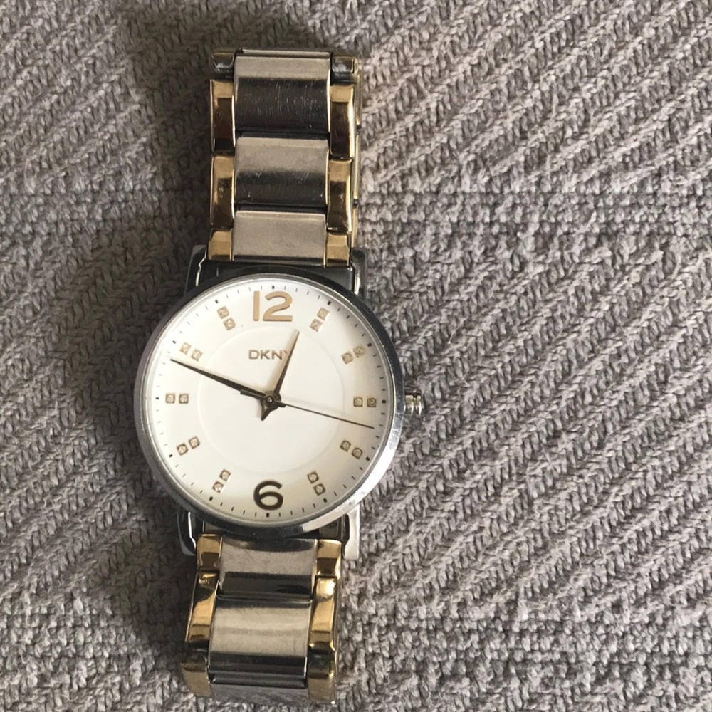 Watch silver/gold band great condition